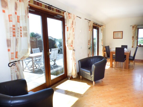 Cottage | Interior - The Old Granary (Haverfordwest)