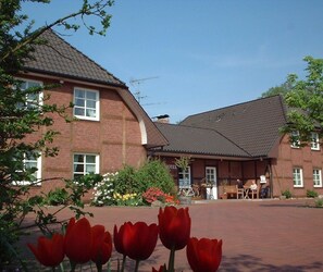 Exterior - Landhaus Radler - Hotel Garni (Zeven)
