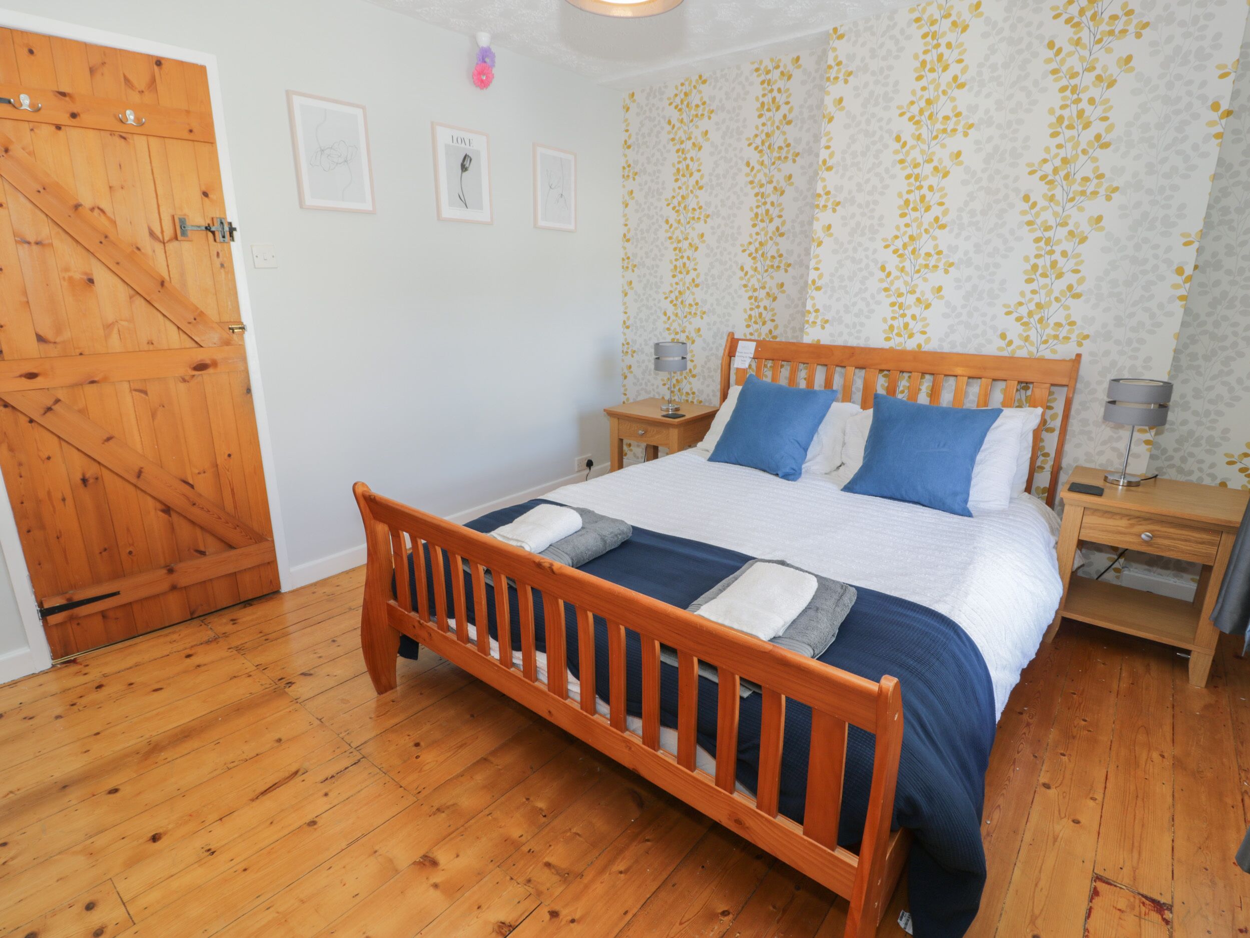 Cottage | Interior