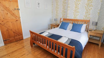 Cottage | Interior