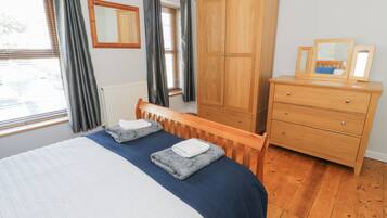 3 habitaciones, decoración personalizada y muebles diferentes