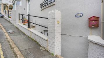 Cottage | Front of property