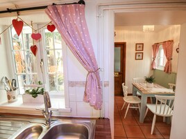 村舍 | 2 多间卧室、特色装修、特色家居、免费 WiFi