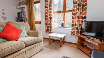 Cottage | Living area | TV, DVD player