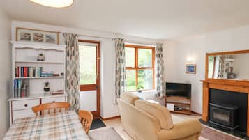 Cottage | Living area | TV, DVD player