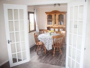 Cottage | Private kitchen | Microwave, stovetop, dishwasher, cookware/dishes/utensils - The Dovecote (Bideford)
