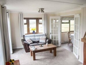 Cottage | Living room | TV, DVD player - The Dovecote (Bideford)
