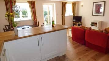 Cottage | 1 camera, con stile personalizzato, con arredamento individuale