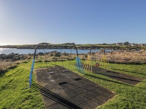 Cottage | Property grounds - The Moorings (Newton Stewart)