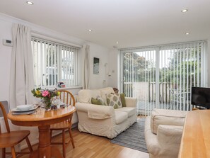 Cottage | Living area - Wisteria Cottage (Exmouth)