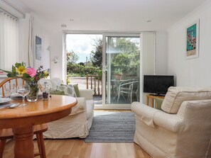Ferienhaus | Wohnbereich | Fernseher