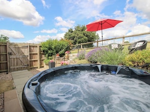 Cottage | Bain à remous extérieur