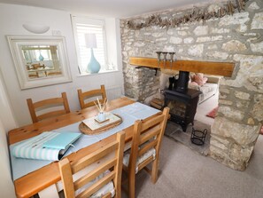 Cottage | Interior