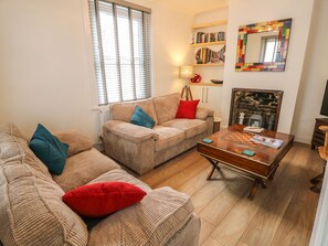 Cottage | Salle de séjour | Télévision