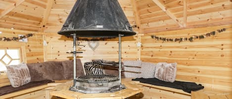 Cottage | Living room | TV, DVD player