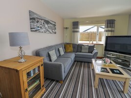 Cottage | Living area