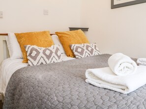 Cottage | 1 bedroom, individually decorated, individually furnished, free WiFi - Robin Cottage (Ilfracombe)