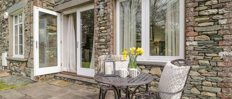 Cottage | Balcony