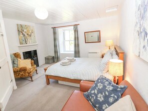 Cottage | 3 bedrooms, individually decorated, individually furnished, free WiFi - The Curlews (Richmond)