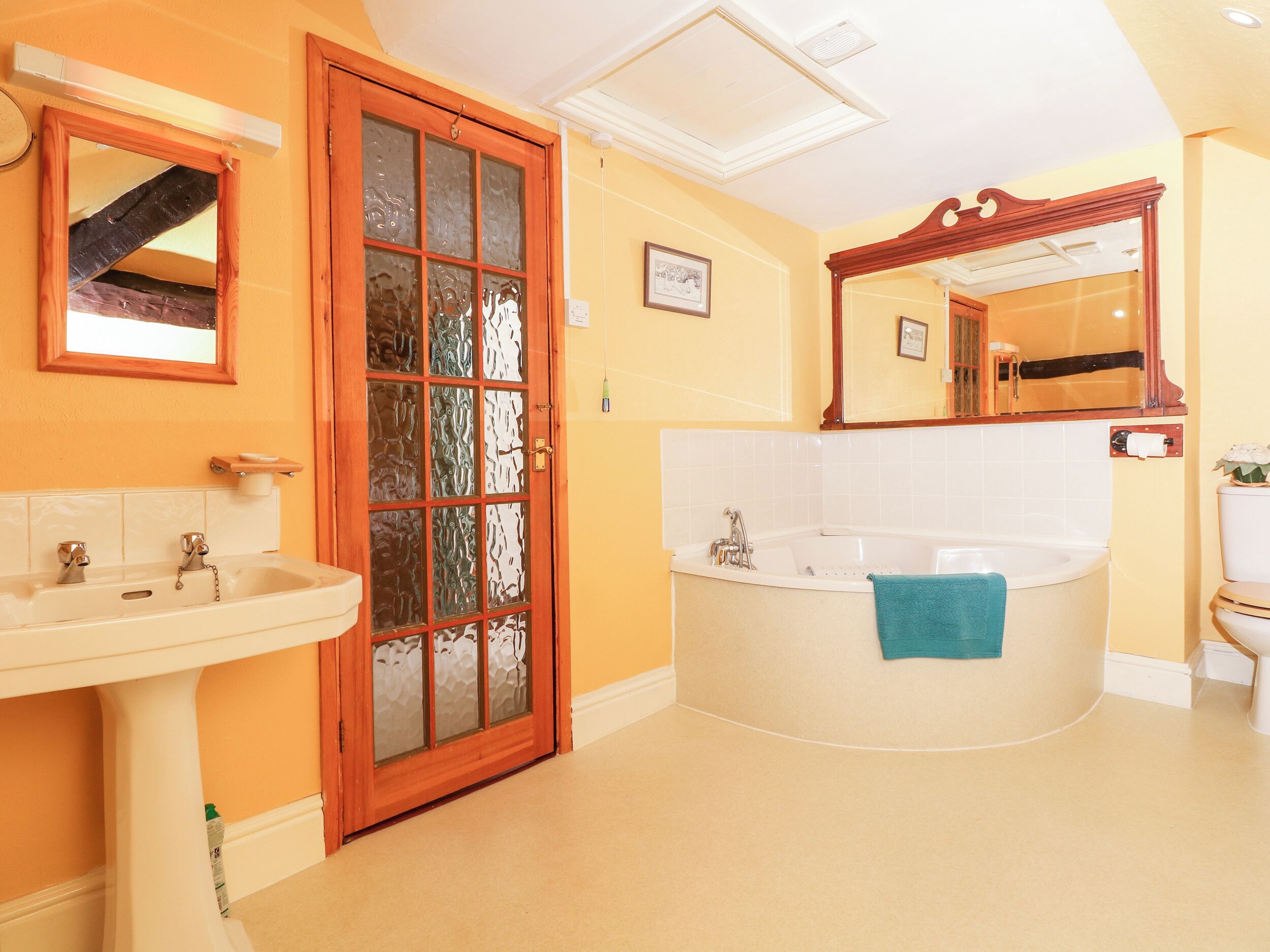 Cottage | Bathroom | Shower