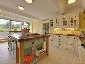 Cottage | Private kitchen - Abbots Manor (Honiton)