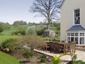 Cottage | Property grounds - Abbots Manor (Honiton)