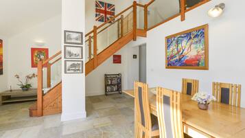 Cottage | Living room | TV, DVD player