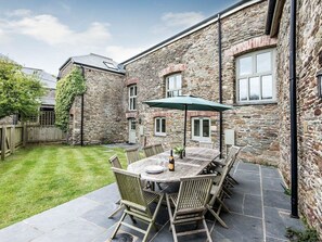 Cottage | Outdoor dining - Mill Barn (Kingsbridge)