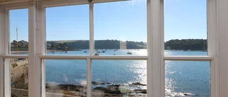 Cottage | 2 bedrooms, individually decorated, individually furnished, free WiFi