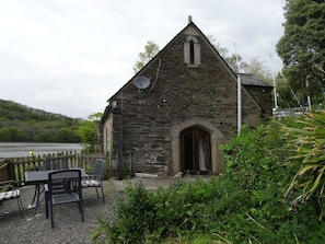 Cottage | Property grounds - The Boat House (Lostwithiel)