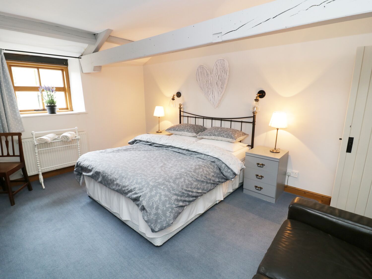 Cottage | 2 bedrooms, individually decorated, individually furnished, free WiFi