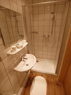 Shower, towels