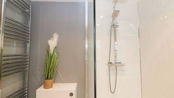 Småhus | Bad | Dusj