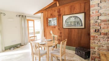 Cottage | Interior