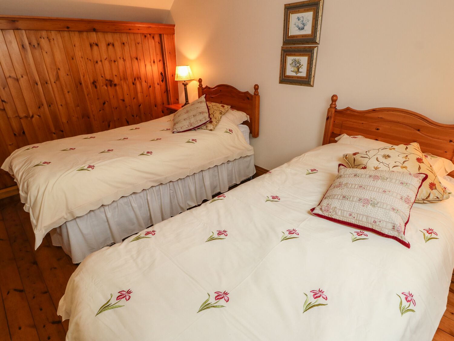 Småhus | 2 soverom, individuelt dekorert og individuelt innredet