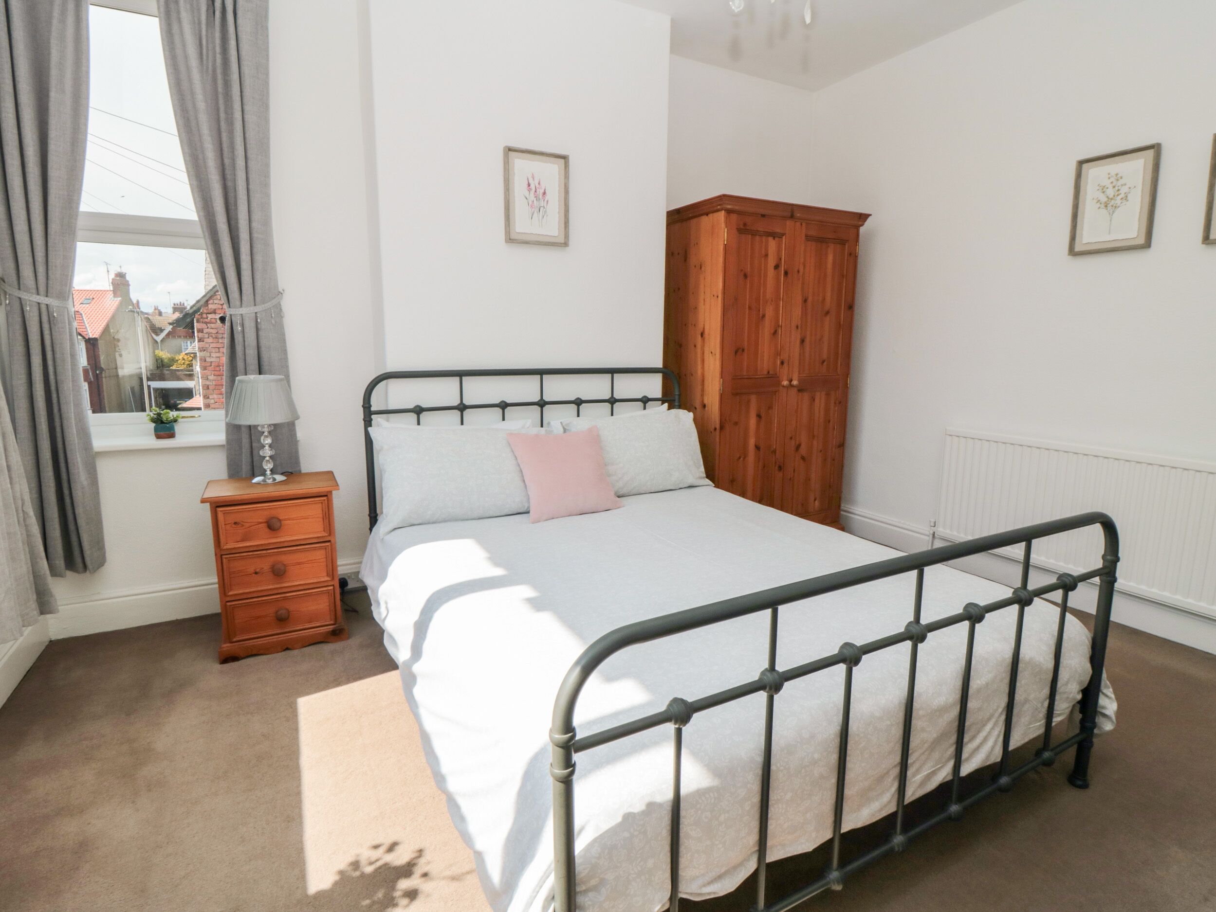 Cottage | 3 bedrooms, individually decorated, individually furnished, free WiFi