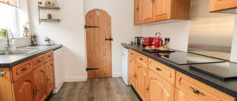 Cottage | Interior