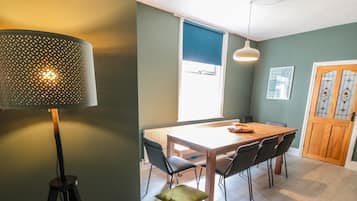 Cottage | Interior