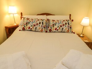 Cottage | 2 bedrooms, individually decorated, individually furnished, free WiFi - Bulmers Cottage (Saltburn-by-the-Sea)