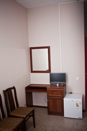 Soundproofing, iron/ironing board, free WiFi, bed sheets