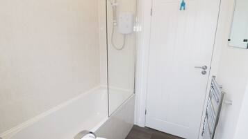 Cottage | Bathroom | Shower