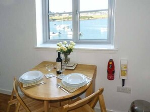 คอทเทจ | ภายใน