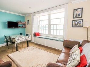 Cottage | Living room | TV
