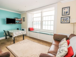 Cottage | Living room | TV