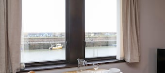 Harbour Side