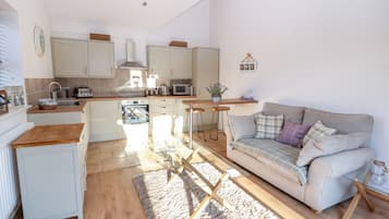Cottage | Interior