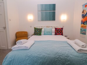 1 bedroom, individually decorated, individually furnished, free WiFi - Beachcomber (Marazion)