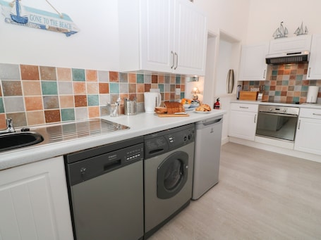 Cottage | Interior