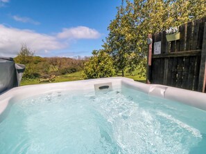 Stuga | Bubbelpool utomhus