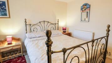 2 bedrooms, individually decorated, individually furnished, free WiFi